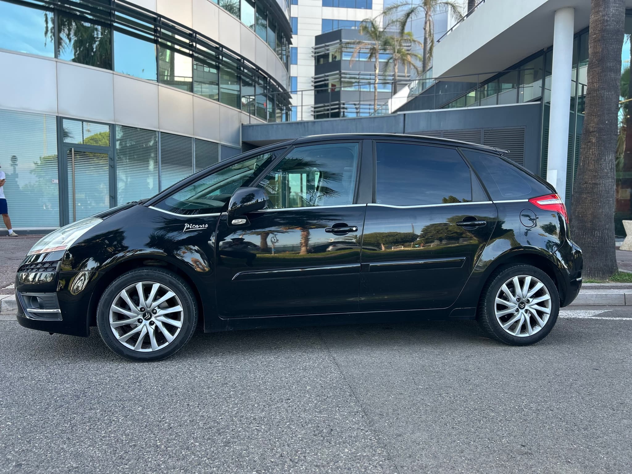 Citroen C4 Picasso 1.6 HDI 110 FAP — TTE Auto — photo 3 sur 5